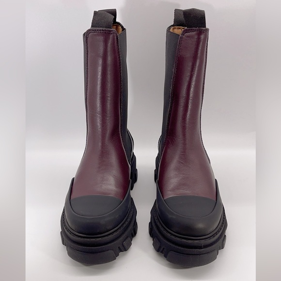 Ganni Cleated Leather Mid Chelsea Boots - Picture 3 of 10